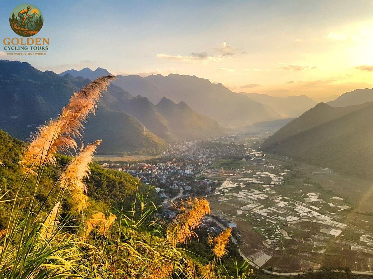 12-Day North Vietnam Cycling Adventure: Off the Beaten Path from Hanoi to Ninh Binh